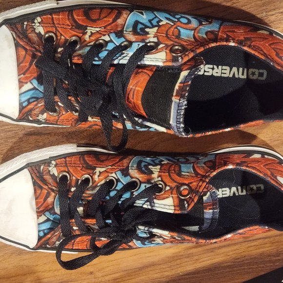 Rare graffiti Converse size 7 men 9 women - Picture 2 of 4